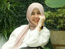 Netizen Meminta Gamis Risty Tagor!