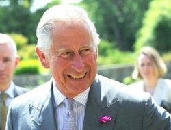 Pangeran Charles Untuk Kedua Kalinya Positif Covid 19 !