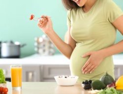 Makanan Dan Minuman yang Tidak Boleh Dimakan Ibu Hamil