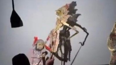 pertunjukan wayang khalid